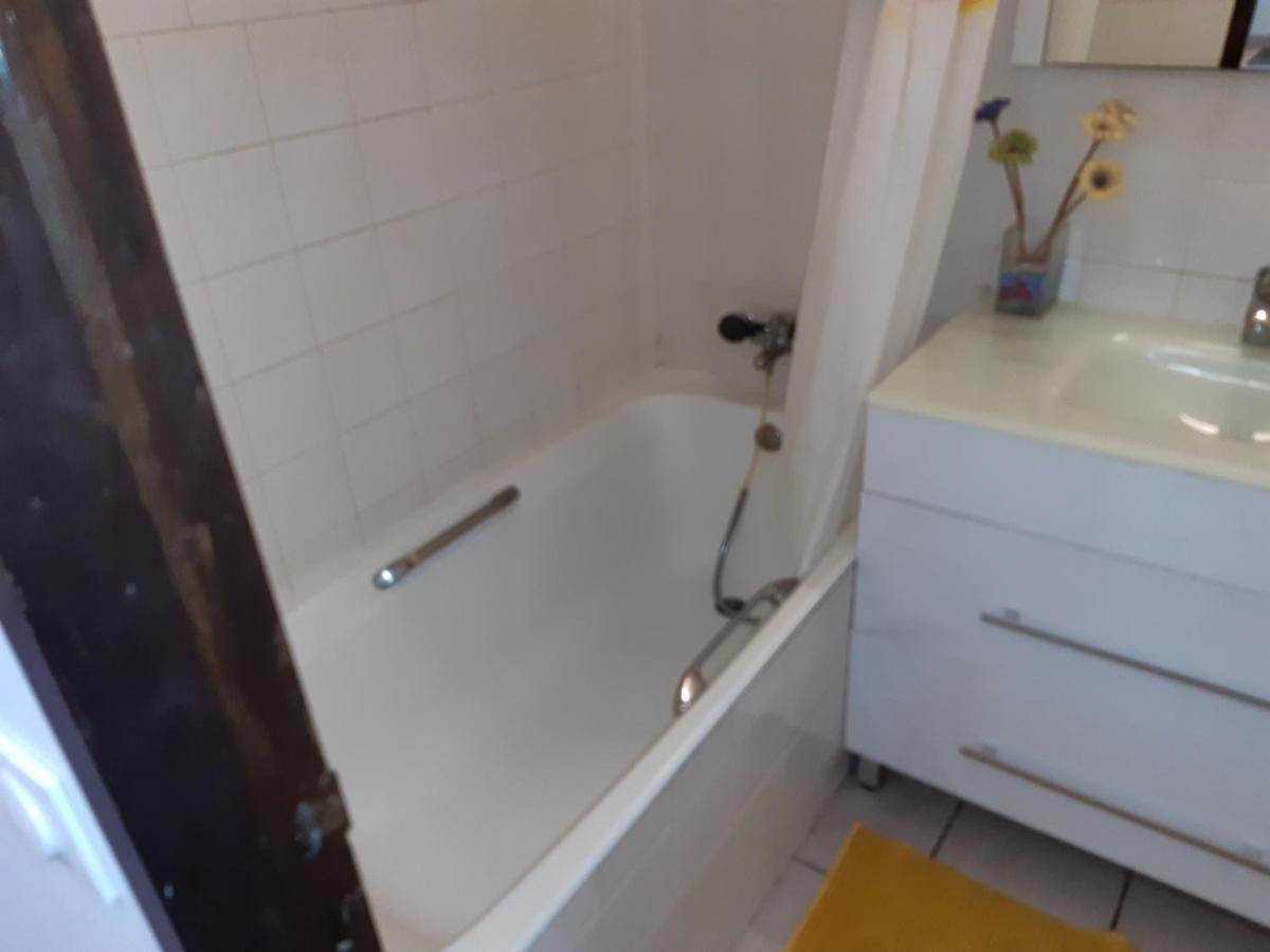 Apartament Studio Climatise - Piscine-Plage - 1 A 2 Personnes Sainte-Anne Zewnętrze zdjęcie