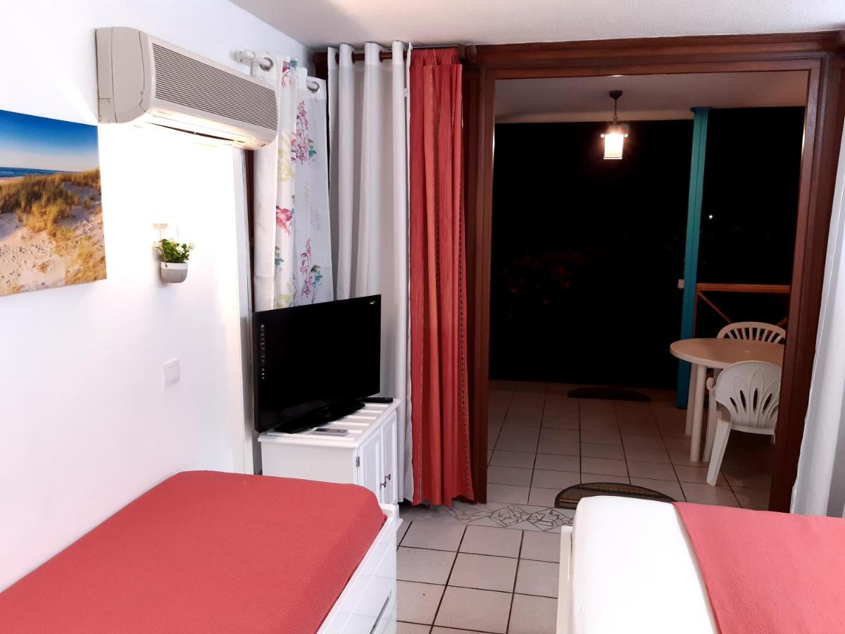 Apartament Studio Climatise - Piscine-Plage - 1 A 2 Personnes Sainte-Anne Zewnętrze zdjęcie